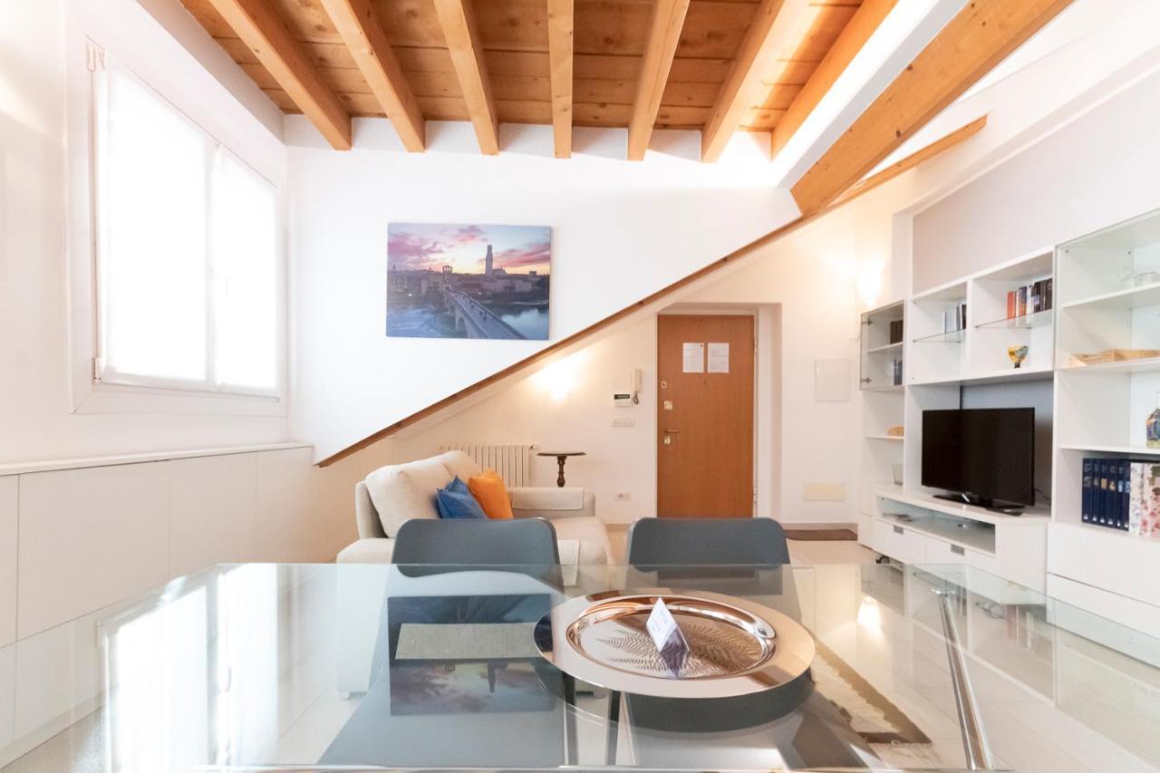 Apartament Mansarda Cola Mediolan Zewnętrze zdjęcie