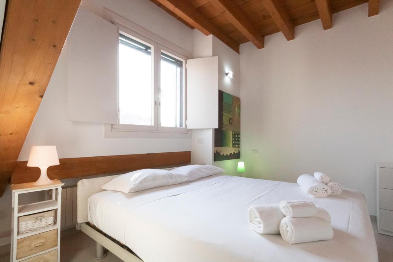Apartament Mansarda Cola Mediolan Zewnętrze zdjęcie